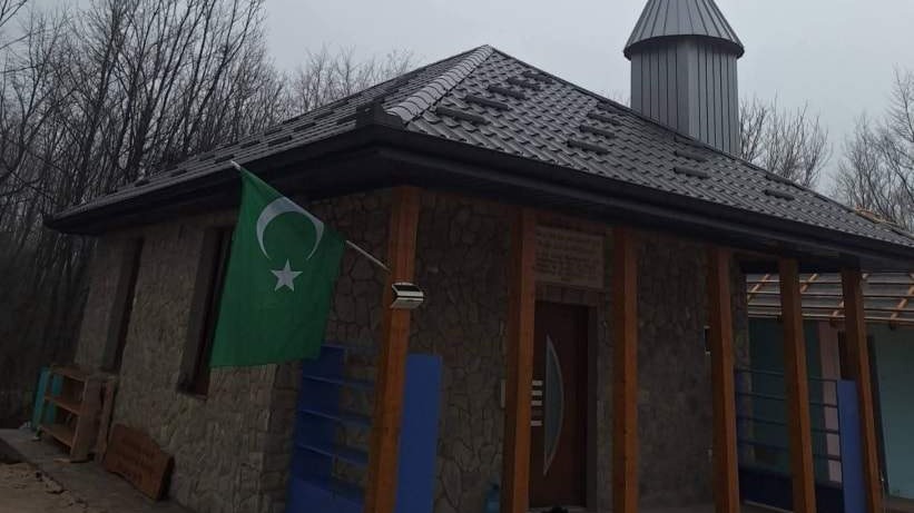 Klanjan prvi džuma-namaz u novosagrađenom mesdžidu na Hasinom vrhu kod Bihaća