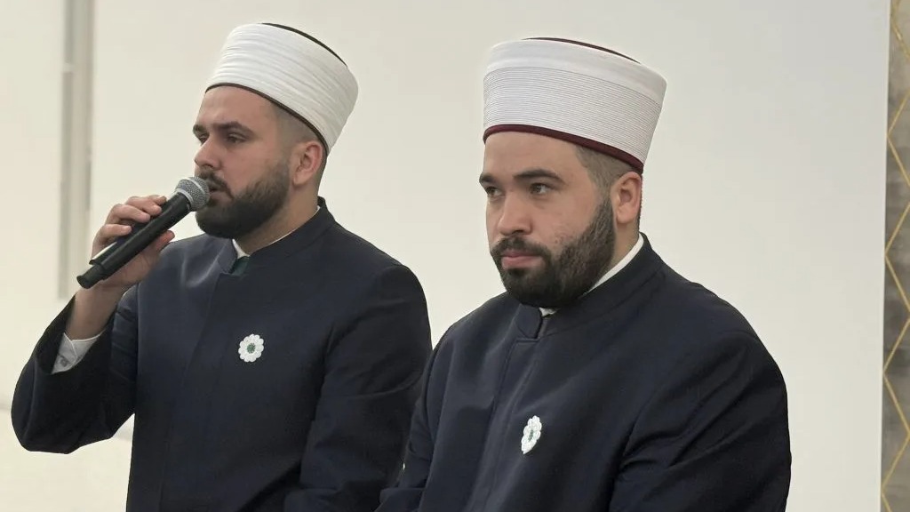 Muftija Porić uručio dekrete o imenovanju imama u džematu Ljubljana