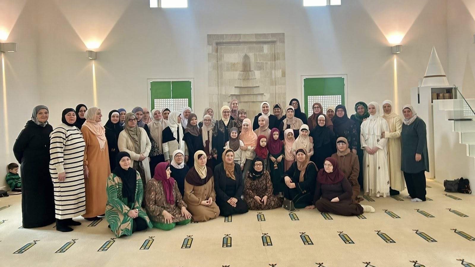 Edukativni susreti za žene u Tuzli: Ramazan kao vrijeme promjene i duhovnog rasta