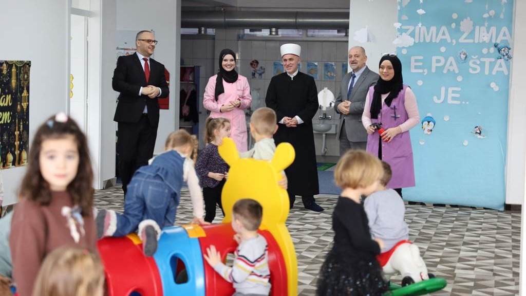 Muftija Kudić posjetio vrtić Edebi-nur u Cazinu: Ovo je prvi vrtić Islamske zajednice u Bosanskoj krajini