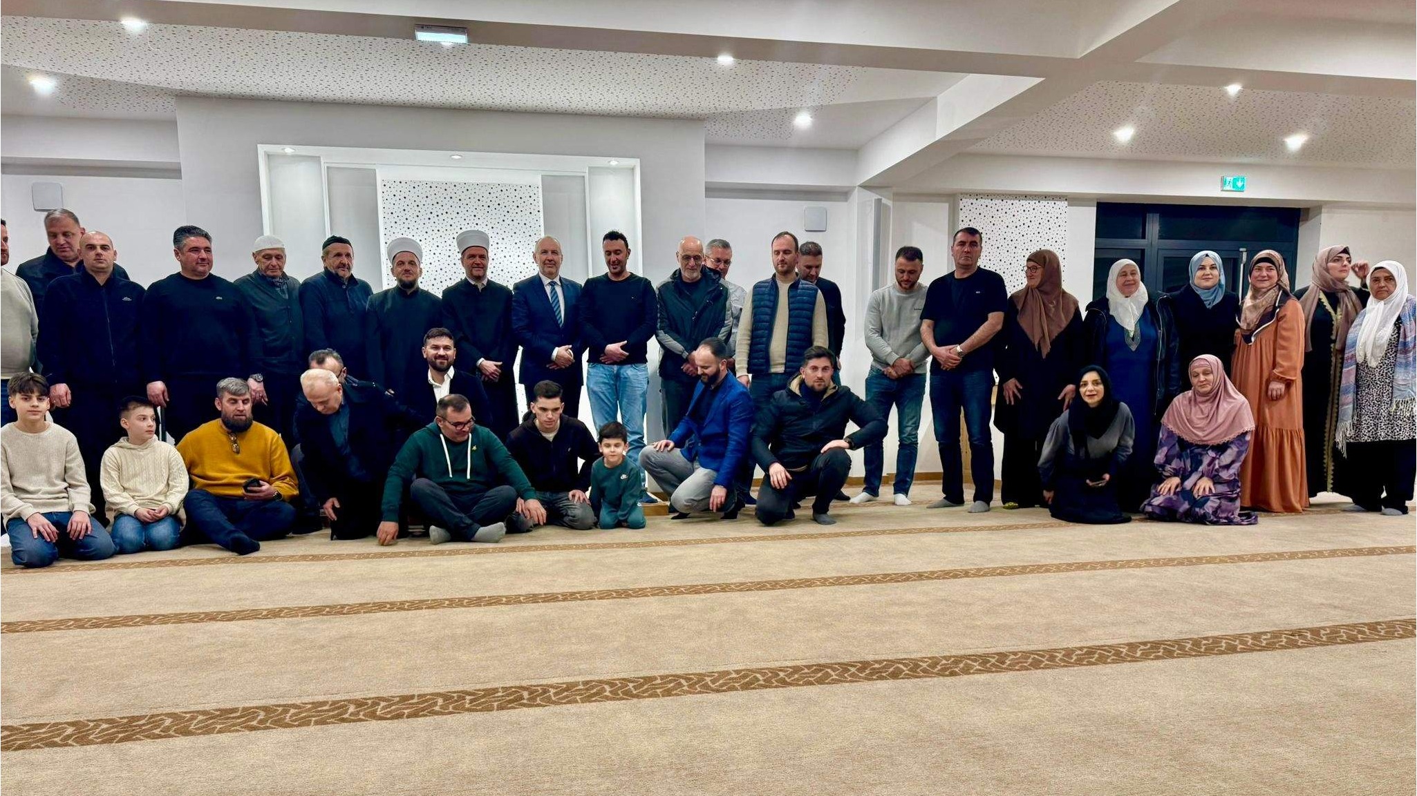 Muftije Grabus i Kobilica posjetili džemat Strasbourg (IZB u Francuskoj)