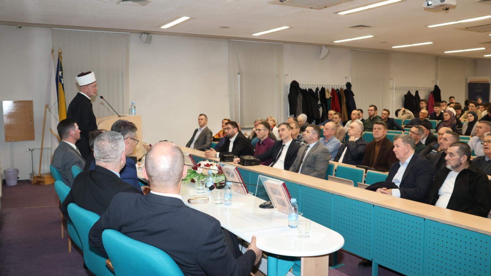 Tuzla: Promovisana knjiga o Velikoj medresi u Skoplju 