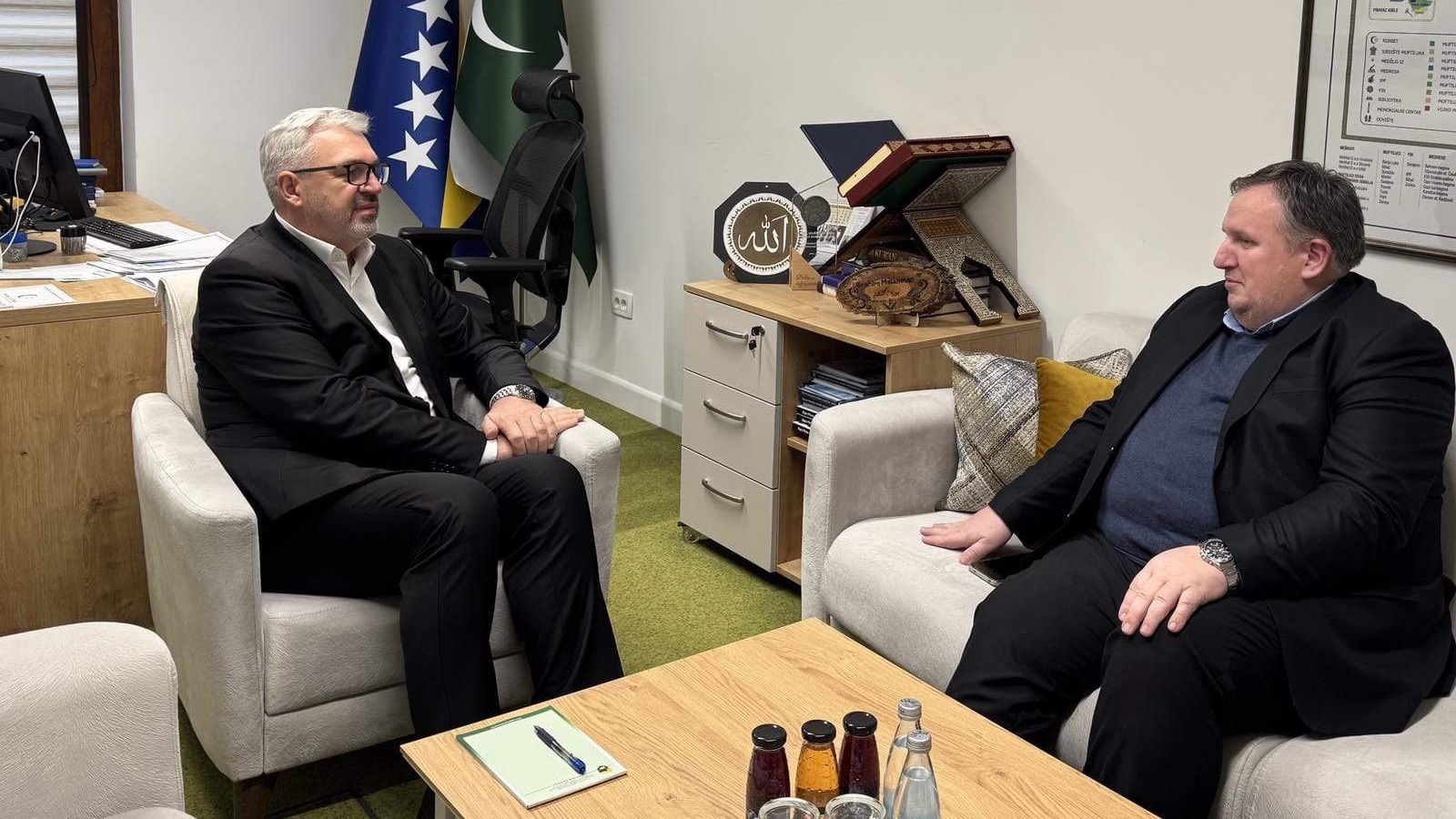 Ured za društvenu brigu i IPF Bihać; Kontinuirana podrška Rijaseta obrazovnim ustanovama