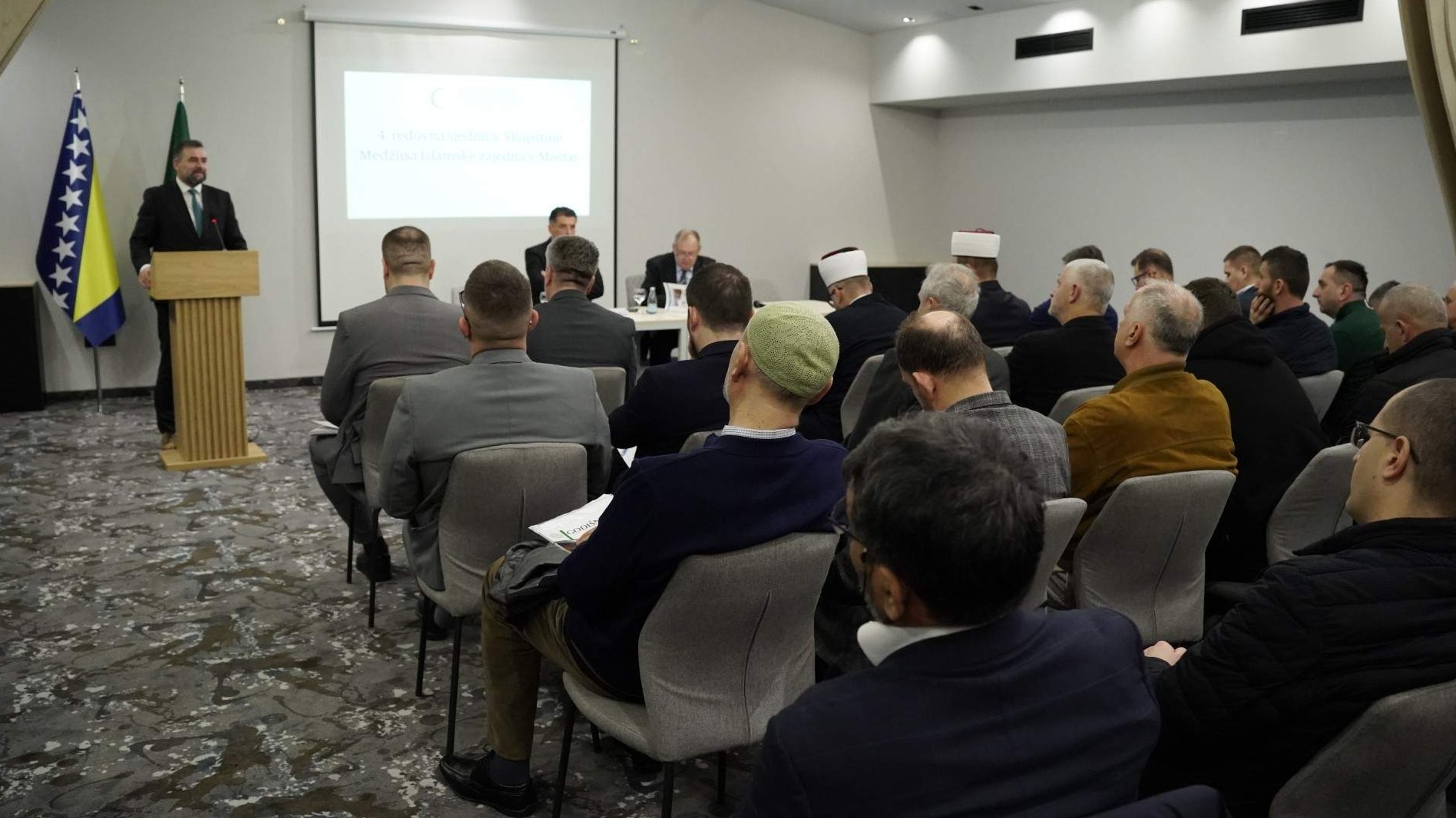 Mostar: Skupština Medžlisa IZ zatražila intervenciju visokog predstavnika i prozvala bošnjačke političke subjekte