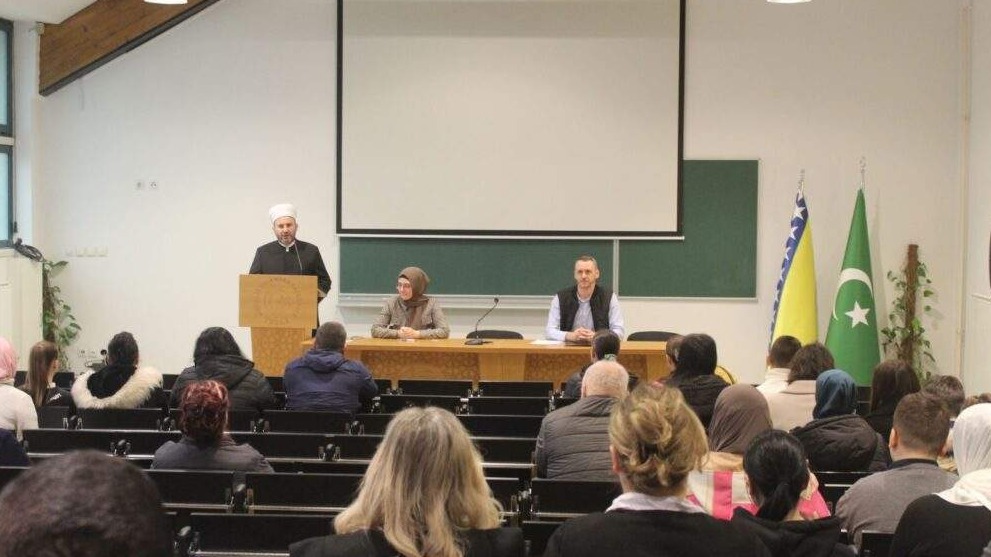 Medžlis Tuzla dodijelio stipendije za školsku 2025/2026. godinu