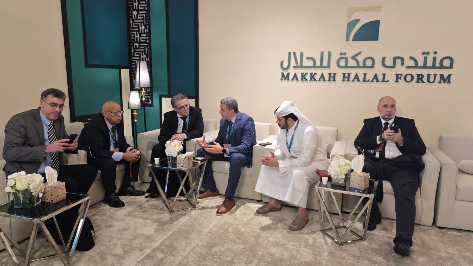 Sastanak Agencije i Qatar Chamber na Makkah Halal Forum 2026