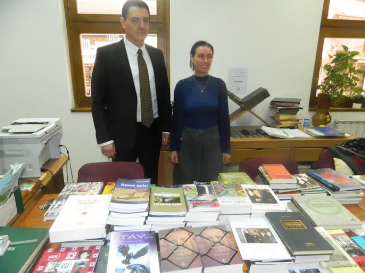 Donacija od 139 naslova za Biblioteku „Behram-beg“ u Tuzli