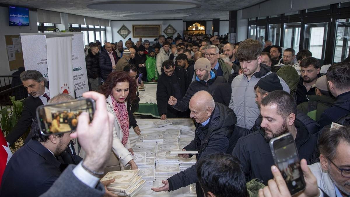 U Zagrebu podijeljeno 1.000 primjeraka Kur’ana u okviru ramazanske kampanje