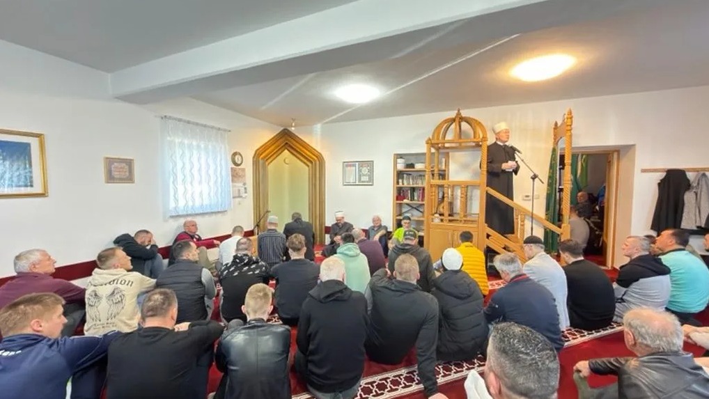 Muftija mr. Nevzet Porić drugu ramazansku džumu klanjao je u Postojni