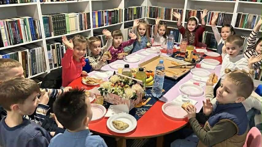 Iftar mališana, roditelja i uposlenica vrtića “Emina” 