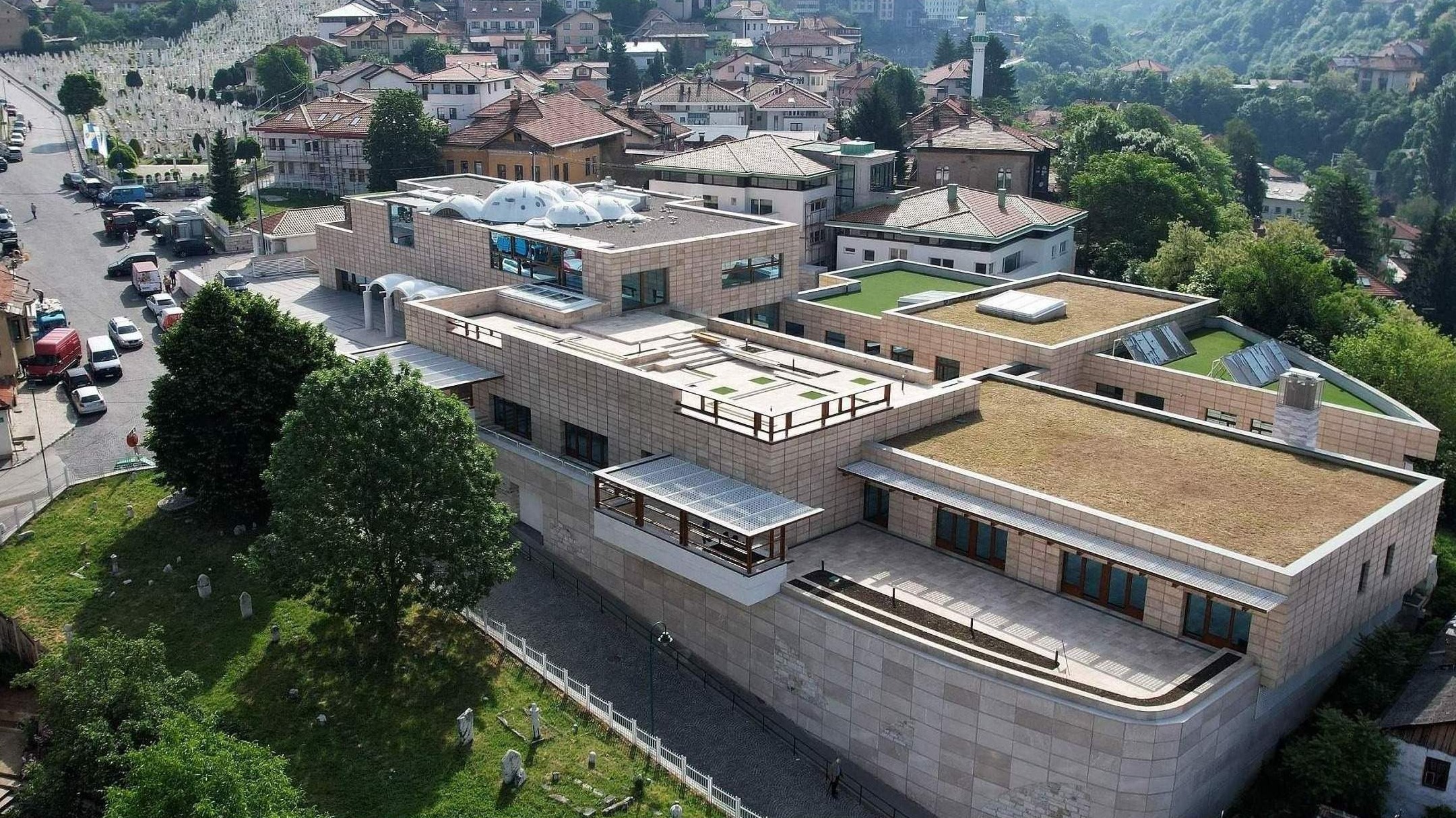 Islamska zajednica u Bosni i Hercegovini poziva na prekid rata na Bliskom istoku i povratak diplomatiji