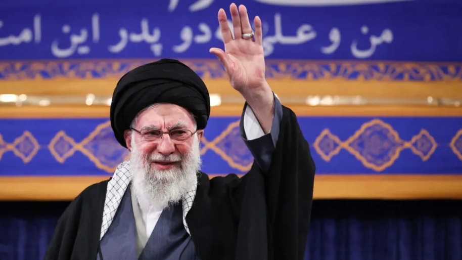 Biografija imama Alija Khameneia