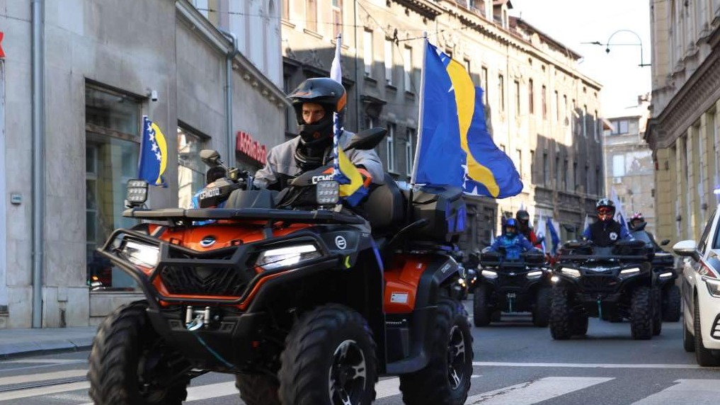 Veliki defile kvadova kroz Sarajevo upotpunio obilježavanje Dana nezavisnosti BiH