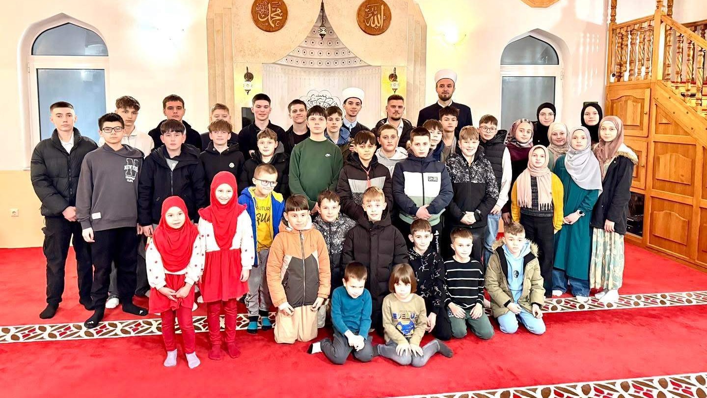 Ramazanska praksa u Srebrenici: "Znanje vrijedi kada je u službi ljudi"