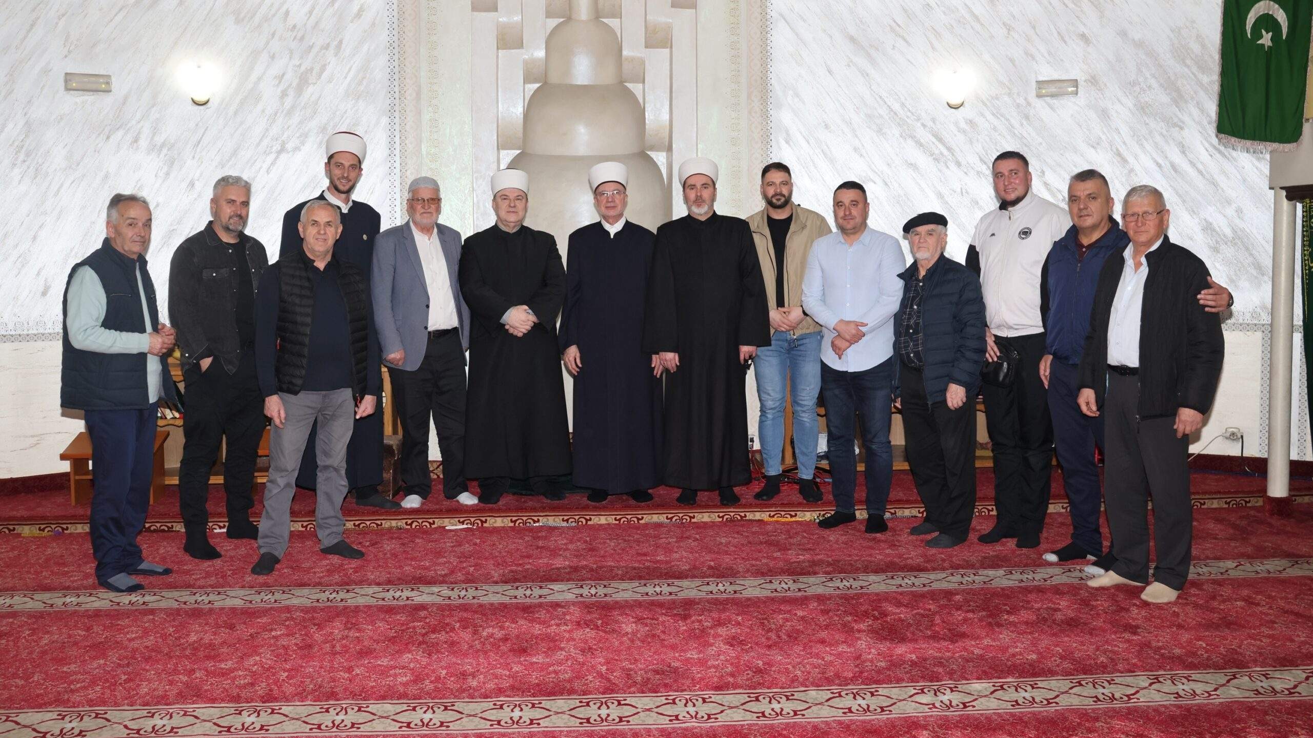 Muftija Fazlović i direktor Malkić u ramazanskoj posjeti MIZ Živinice