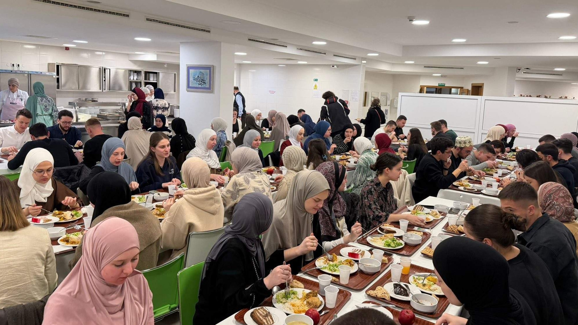 Atmosfera zajedništva i istinske ljepote: U Studentskom centru Islamske zajednice u BiH upriličen iftar za studente