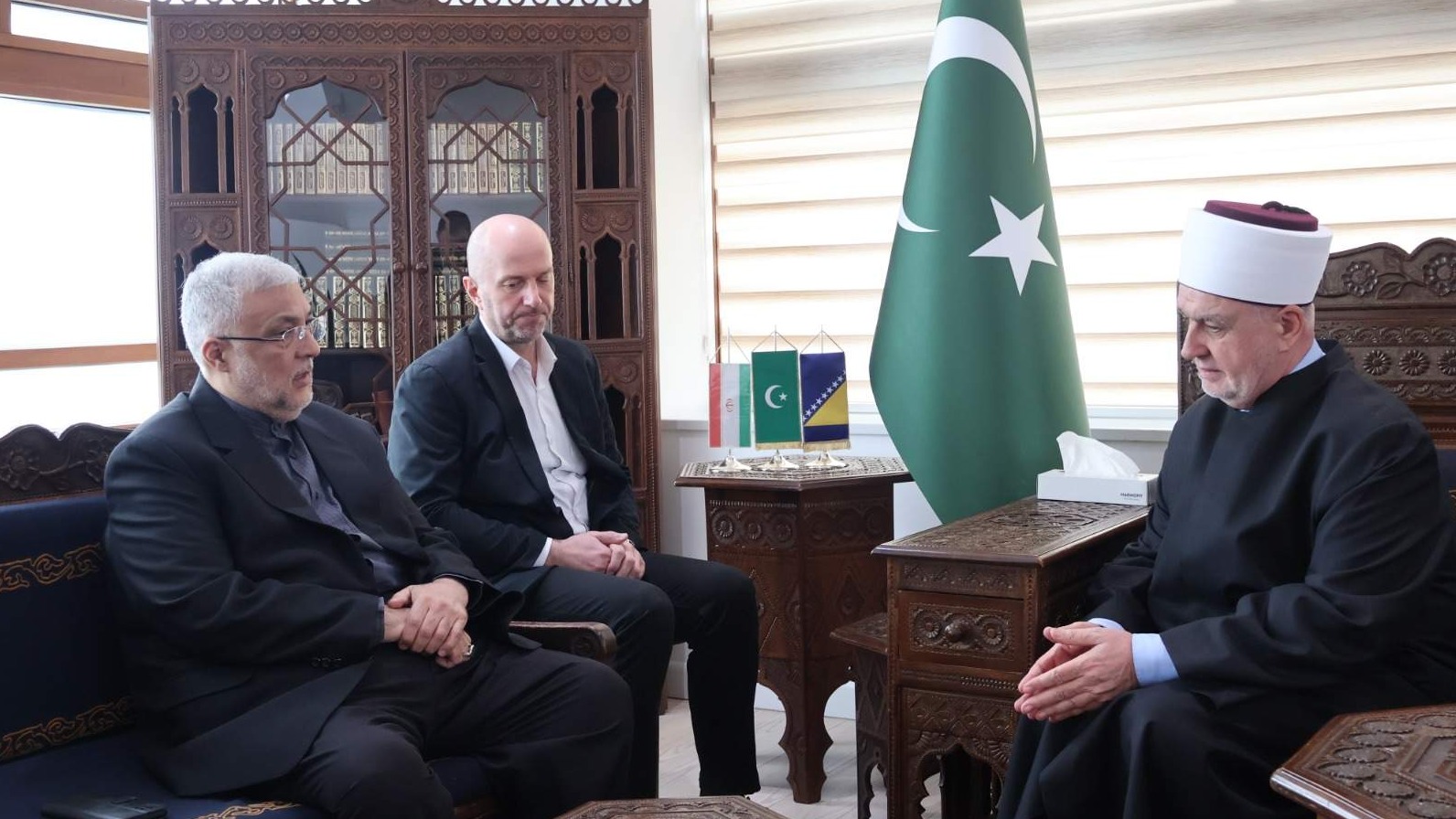 Ambasador IR Iran posjetio reisul-ulemu