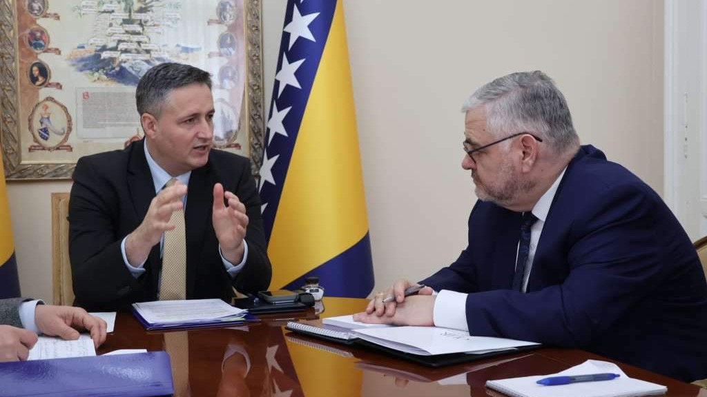 Bećirović: Hitno zaustaviti kršenje konačne arbitražne odluke za Brčko Distrikt BiH