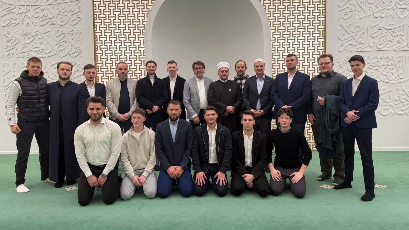 Fikret-ef. Čelenka, glavni imam MIZ Prnjavor, posjetio  IZ Bošnjaka u Austriji