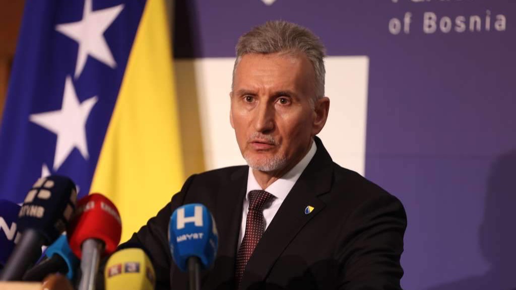 Ademović: Hitna sjednica će pokazati ko govori istinu