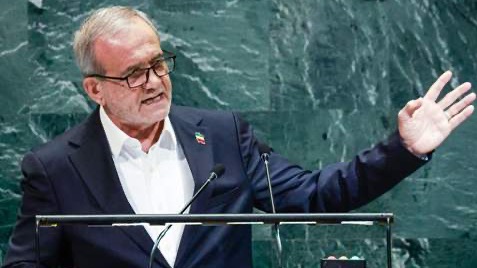 Iranski predsjednik se izvinio susjednim zemljama, Trumpu poručio da će snove o predaji Irana odnijeti u grob