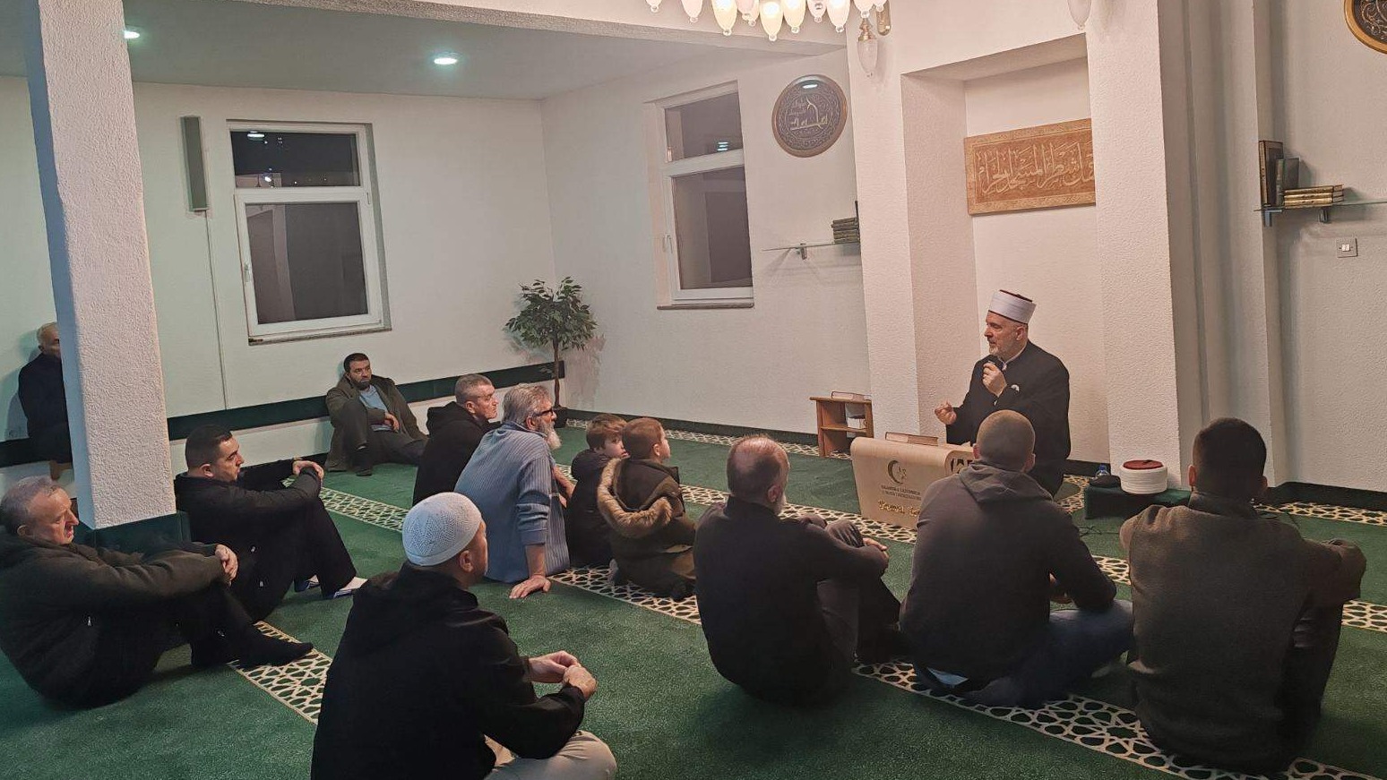 Bedr kao nadahnuće: Ramazanska posjeta delegacije Muftijstva travničkog i Elči Ibrahim-pašine medrese džematima MIZ Travnik