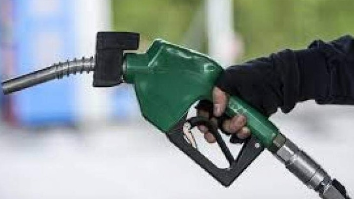 Cijena nafte porasla za više od 25 posto zbog eskalacije rata s Iranom