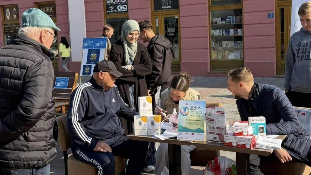 Uličnom akcijom u Brčkom obilježen Svjetski dan bubrega