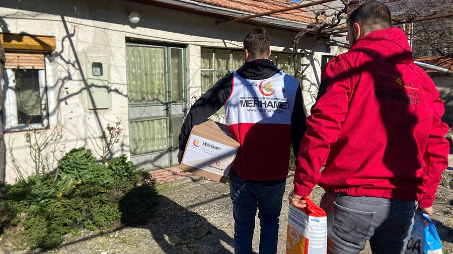 Ramazanske aktivnosti RO “Merhamet” Mostar: Podijeljeni paketi povratnicima i društveno osjetljivim kategorijama