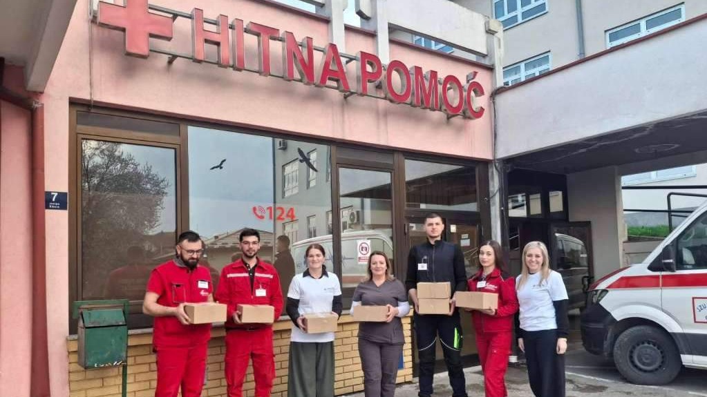 MFS EMMAUS podijelio 1.000 iftara rudarima, medicinarima, policiji i vatrogascima u Tuzlanskom kantonu