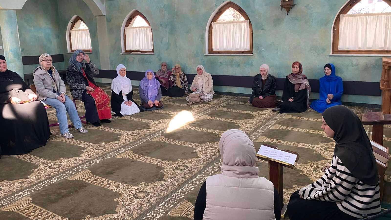 MIZ Prnjavor: Predavanja za žene i pažnja prema najstarijim džematlijkama