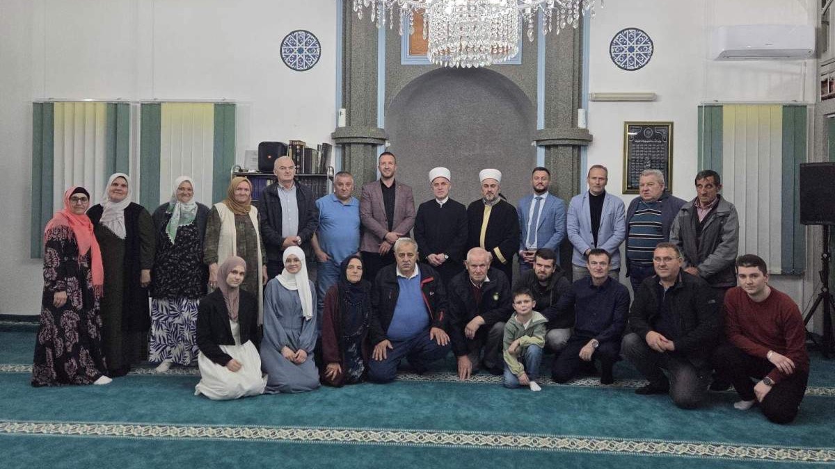Muftija Kudić na iftaru u cazinskom džematu Pivnice: Vjernik živi svjestan odgovornosti pred Gospodarom