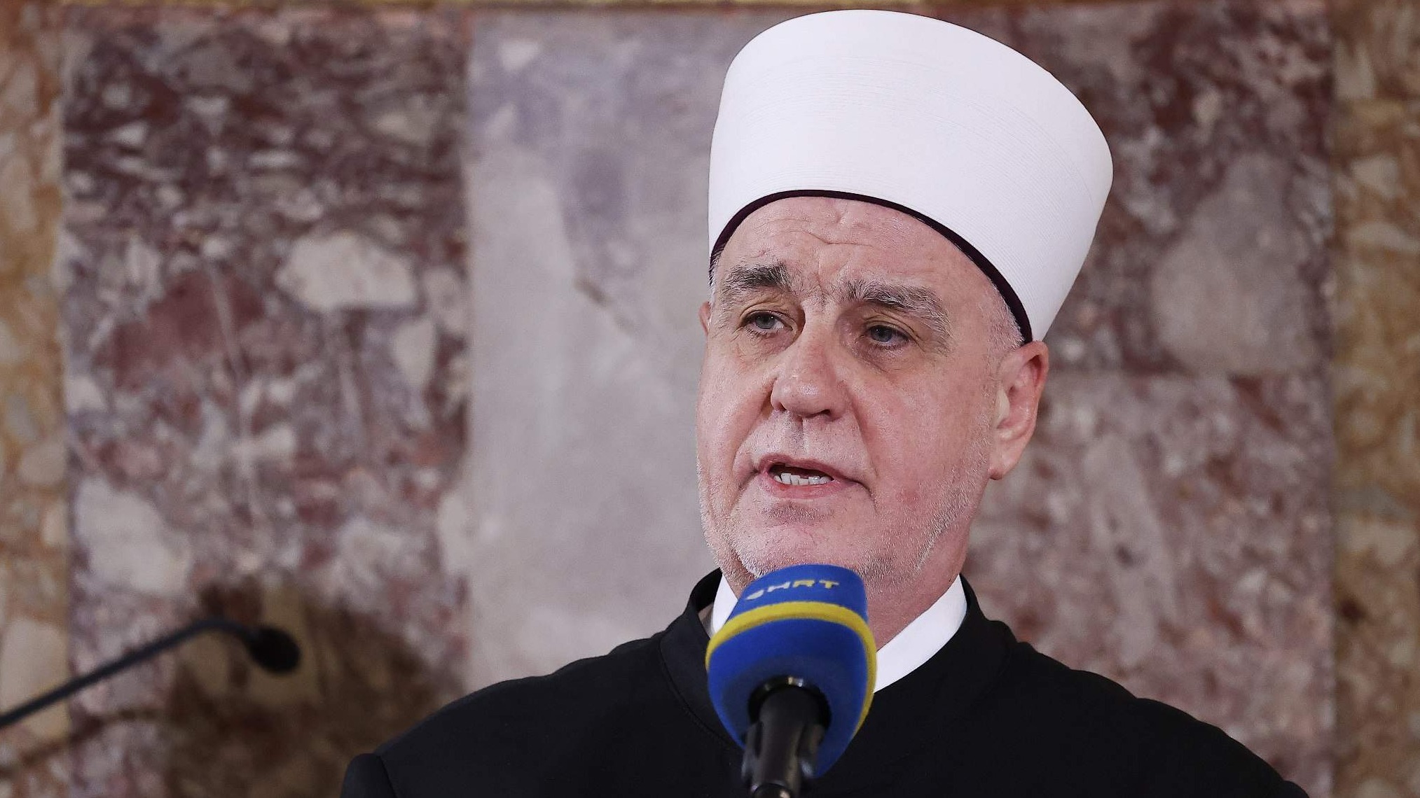 Reisul-ulema: Večeras zamolimo Boga da svijet usmjeri prema dobru