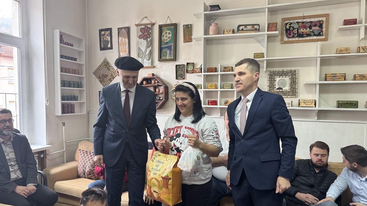 Deset godina radosti i pažnje: Mreža mladih Stari Grad obradovala štićenike Zavoda Mjedenica