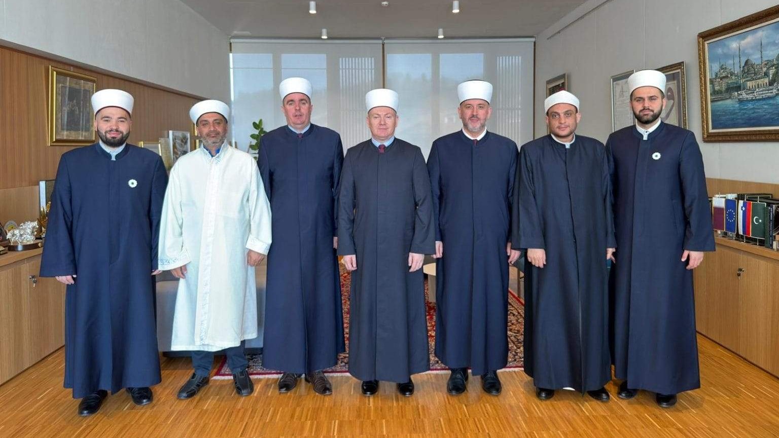 Muftija Porić primio imame i goste karije u Muslimanskom kulturnom centru Ljubljana