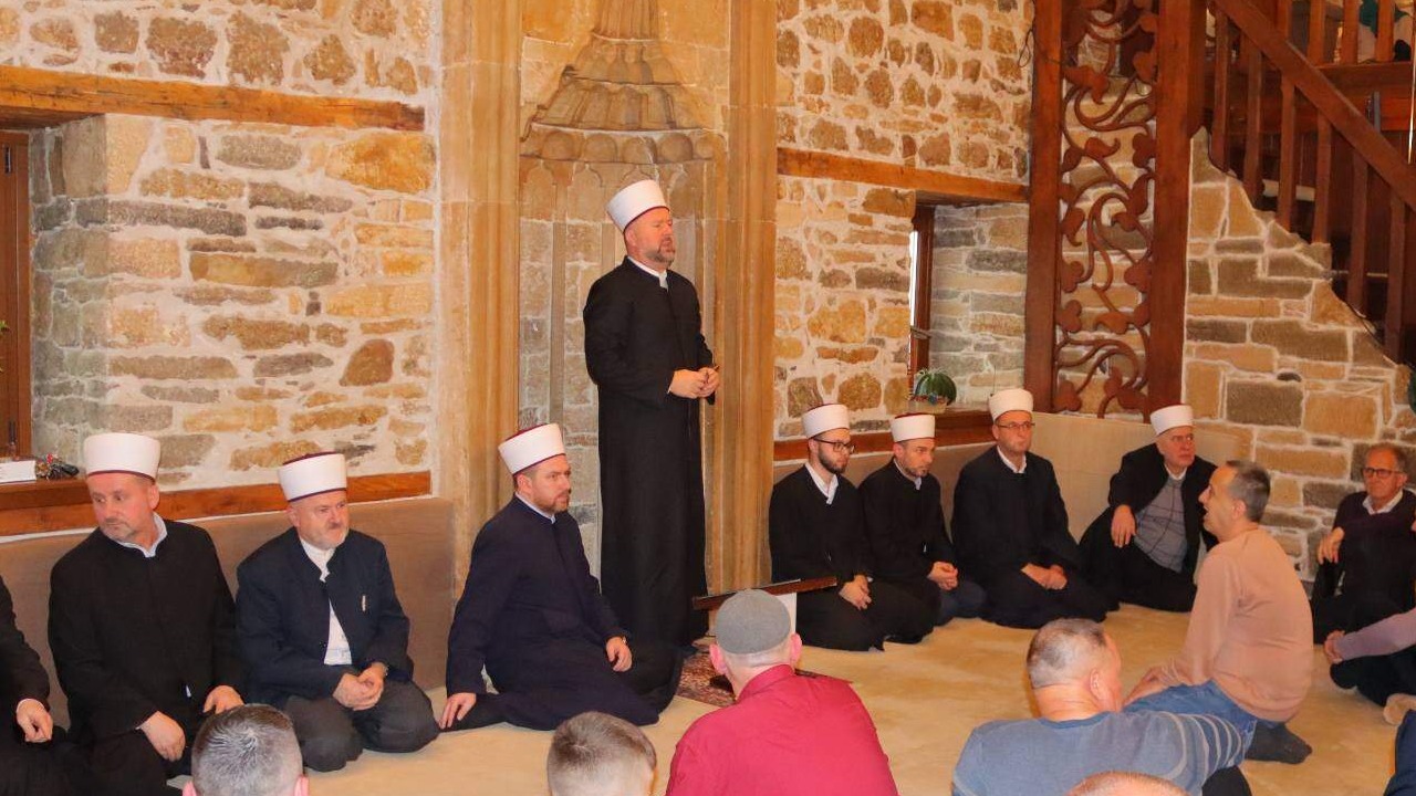 Muftija zenički prisustvovao posljednjoj ovoramazanskoj hafiskoj mukabeli u Zenici