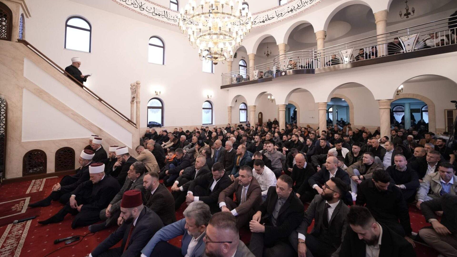 Bajramska svečanost u Tutinu: Muftija Dudić poručio da je Islamska zajednica temelj opstanka muslimana