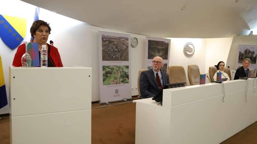 Romi u BiH i dalje bez priznanja i pravde: Predstavljen izvještaj o sistemskom stradanju 1992-1995.