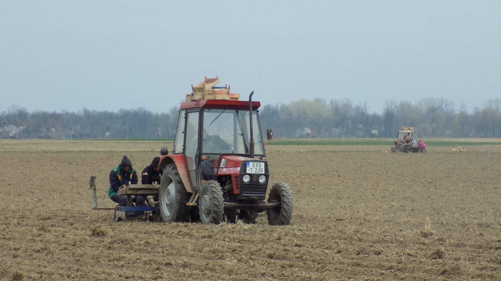 Poljoprivrednici u TK pred izazovima, poskupljenje repromaterijala i goriva otežava sjetvu