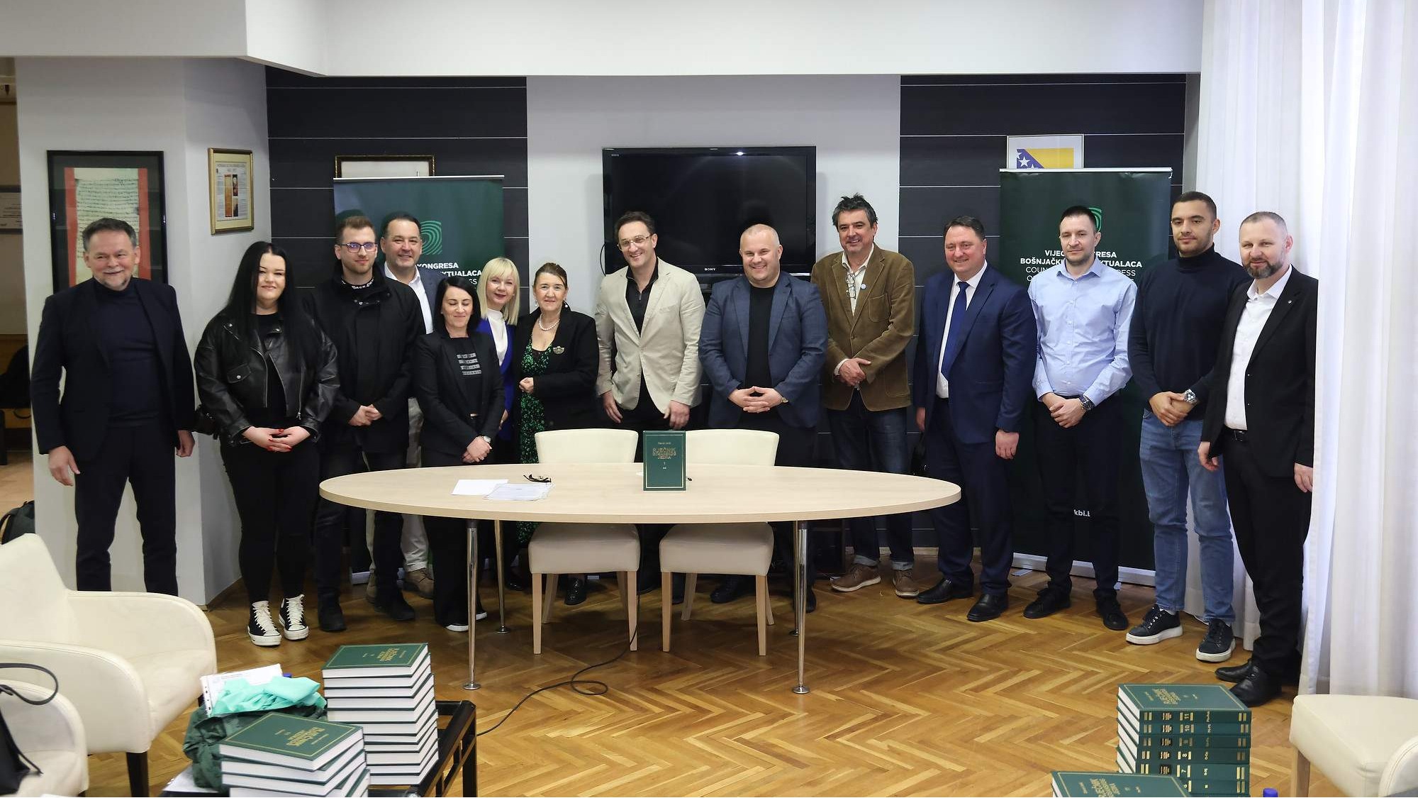 Medijskim kućama uručeno prvih 11 tomova Rječnika bosanskog jezika: Pravopis i rječnik su prvi alat novinara 