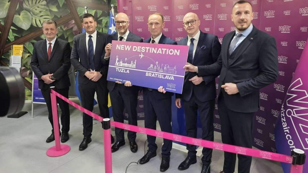 Tuzla dobila drugi bazni avion i novu liniju za Bratislavu