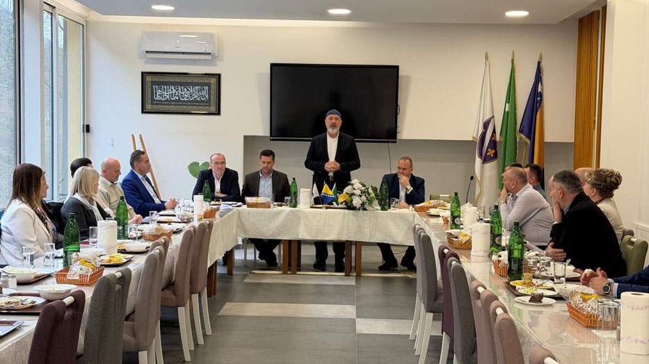Tradicionalni prijem za direktore osnovnih škola u Elči Ibrahim-pašina medresa 