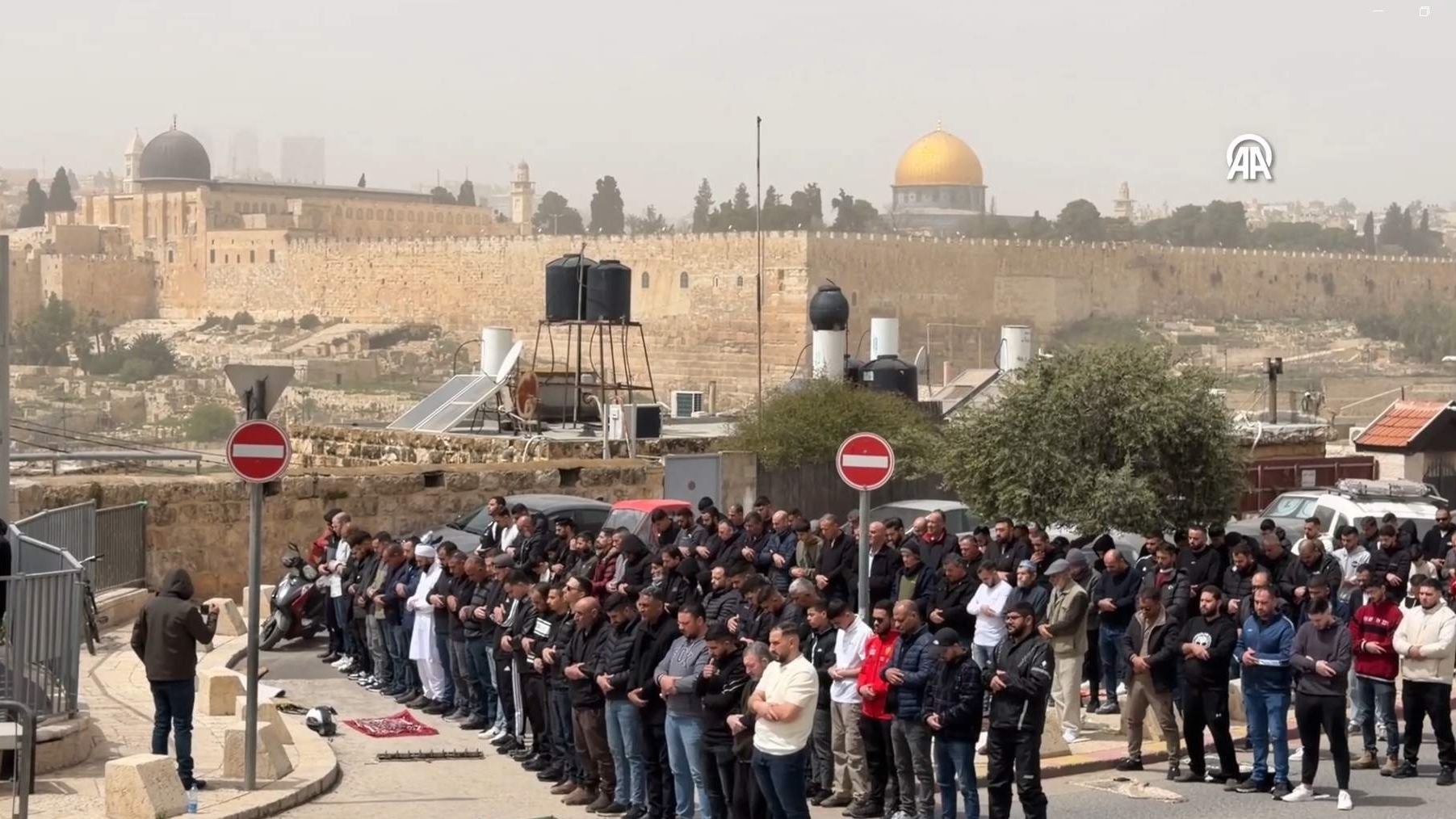 Izraelske vlasti i dalje ograničavaju pristup Al-Aksi, vjernicima onemogućeno obavljanje namaza