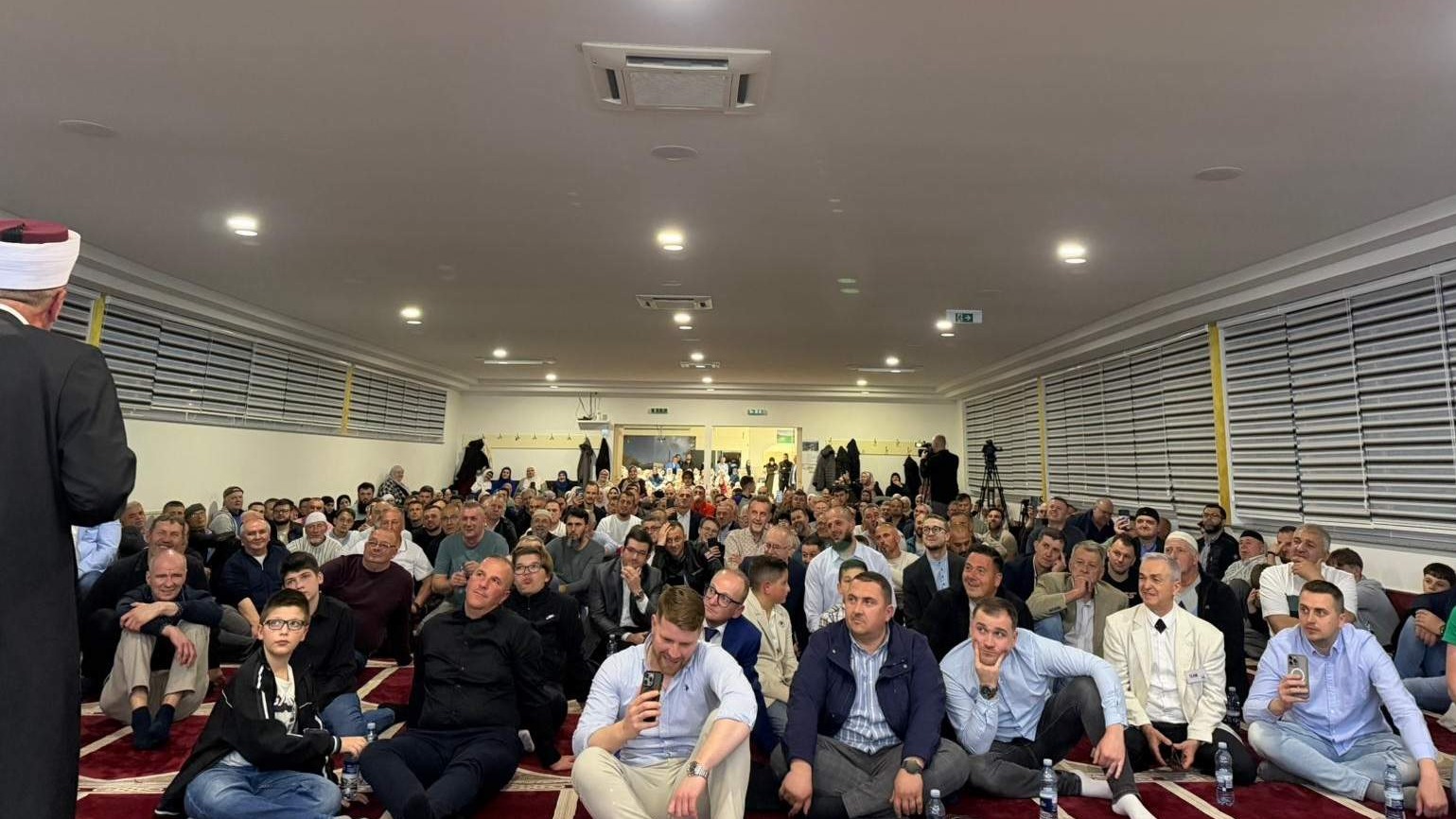 Svečano obilježena 16. godišnjica džemata Bošnjak Graz