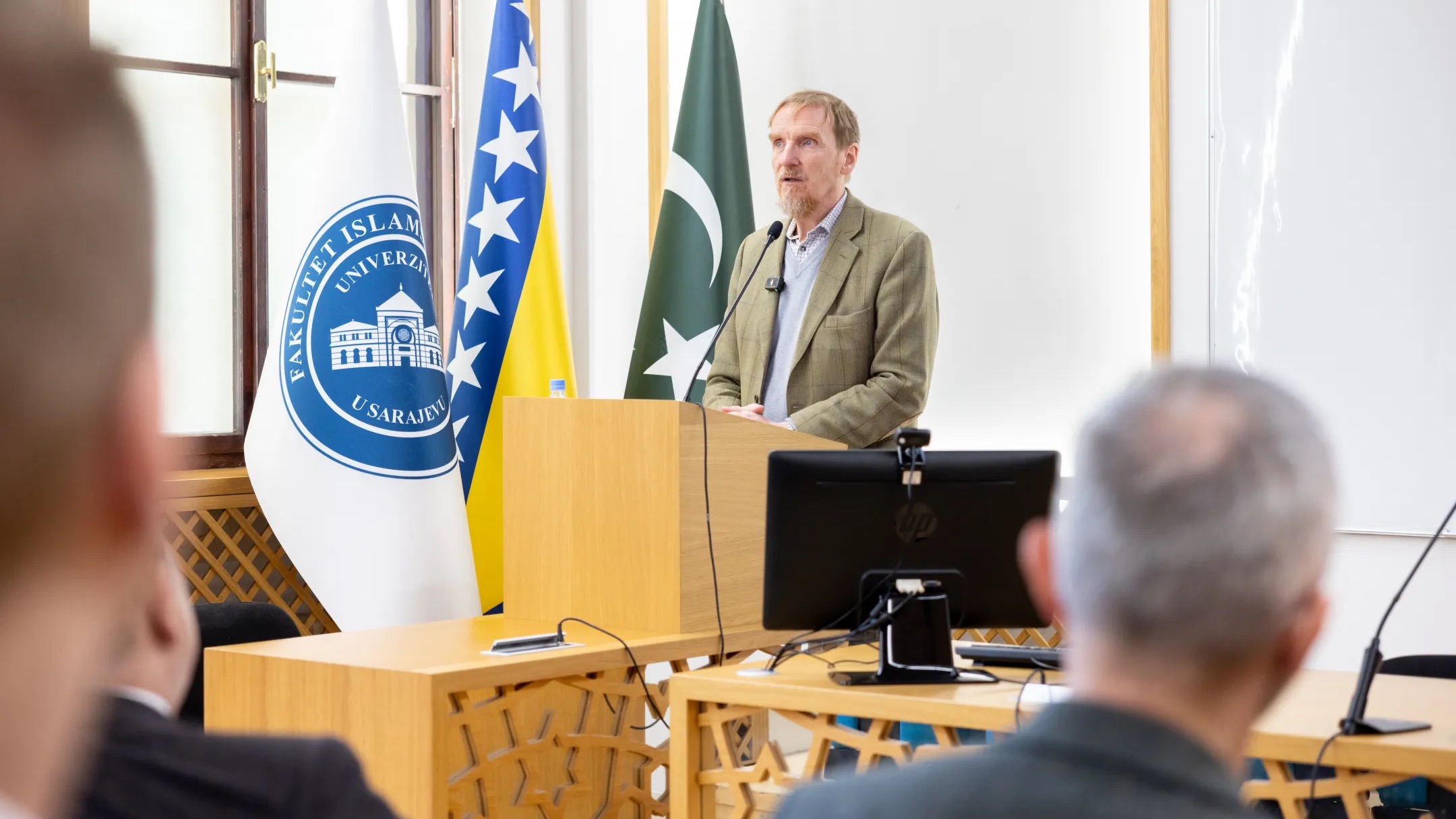 Prof. dr. Abdel Hakim Murad i studenti Cambridge Muslim Collegea iz Velike Britanije na UNSA FIN