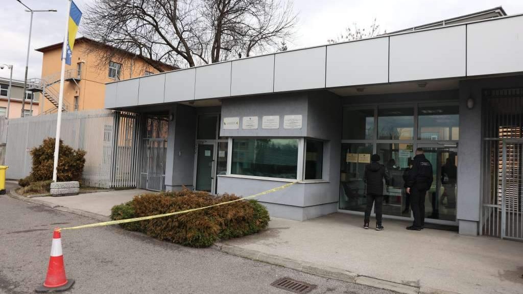 Nakon druge odgode Pavlović bi trebao na izdržavanje kazne u junu zbog odobravanja genocida