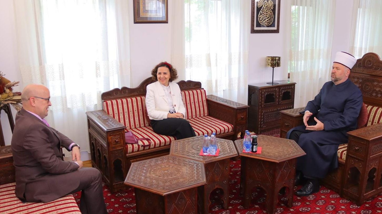 Prof. dr. Izet Pehlić i prof. dr. Almira Isić-Imamović na ”Kahvi sa muftijom”