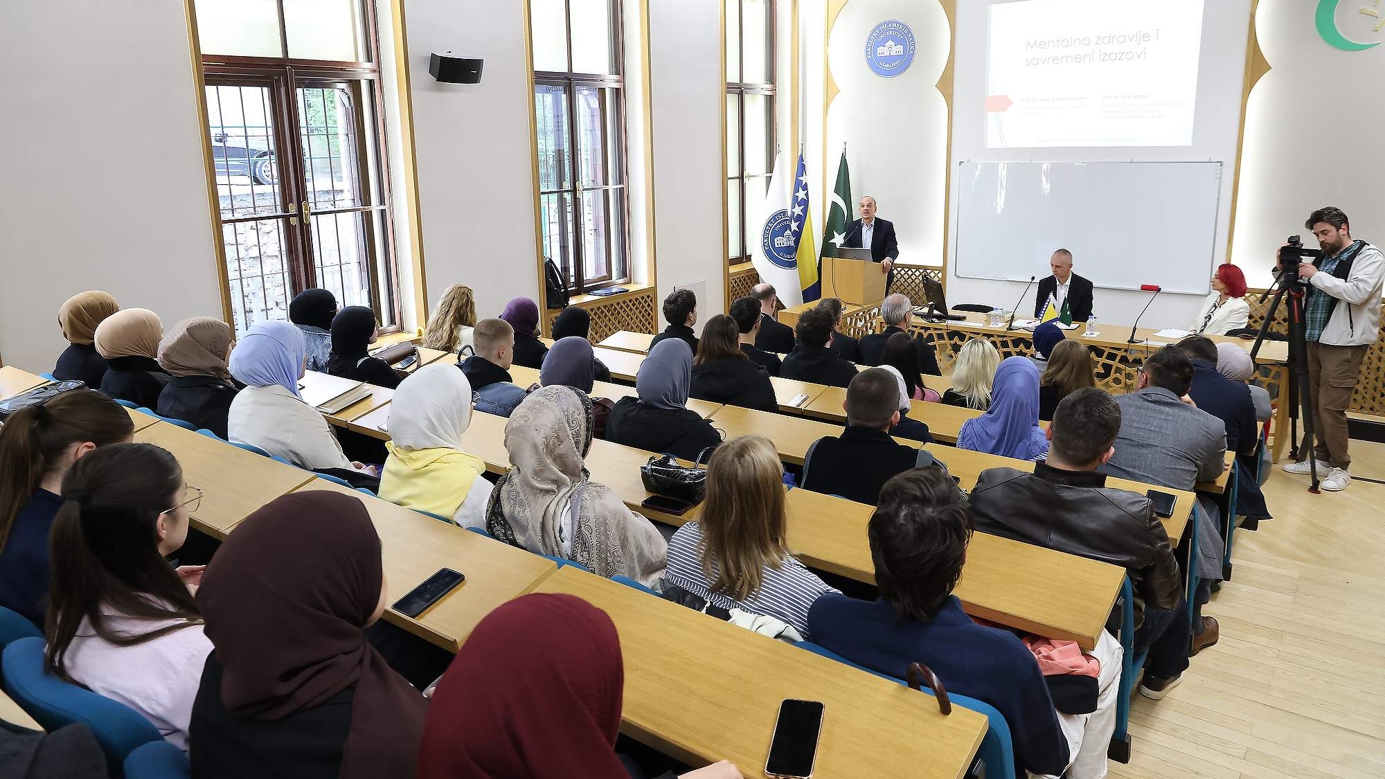 Tribina o mentalnom zdravlju na FIN-u: "Mnogi se još uvijek boje reći da se ne osjećaju dobro"