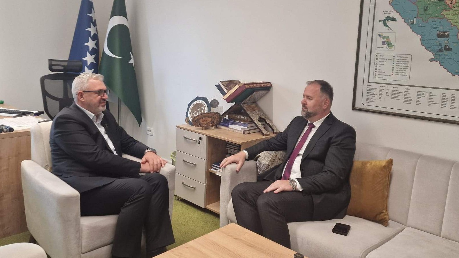 Muftija zenički posjetio Ured za društvenu brigu