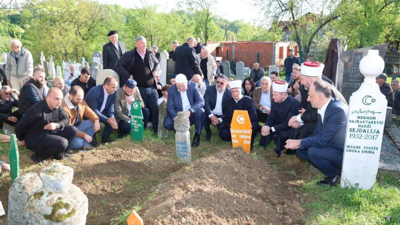 Dženaza i ukop prof. dr. Orhana Bajraktarevića obavljeni u Špionici